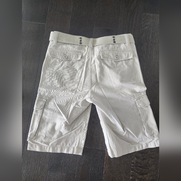 Men's Guess Cargo Shorts - Picture 2 of 6
